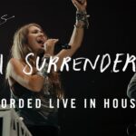 Hillsong - I Surrender ft. Lauren Daigle