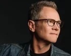 stevencurtischapman2019b 140x110