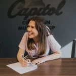 [News] Capitol CMG Signs ‘The Voice’ Finalist Rachel Mac