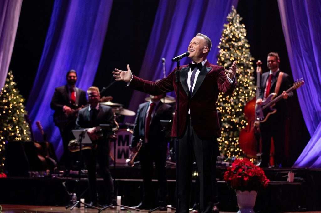 Matthew West Invites You To Home For Christmas’ With Concert