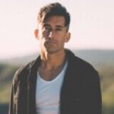 Phil Wickham Releases New Christmas Single “Angels (Glory To God)”