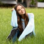 Maddi Jane Says “Hello” To Summer Playlists With New Single